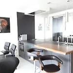 136 A First Line Sleeps 6 Apartament Marbella