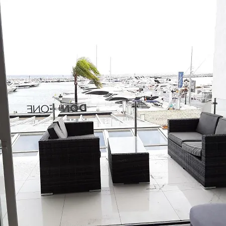 Appartamento 136 A First Line Sleeps 6 Marbella