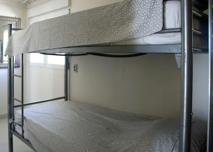 136 A First Line Sleeps 6 Appartement